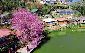 Nhà Bên Hồ - Đà Lạt Homestay